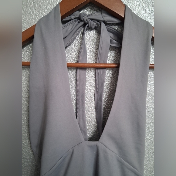 NWT Reo Rea Grey Plunging V Neck Halter Body Suit Size S - Picture 9 of 12